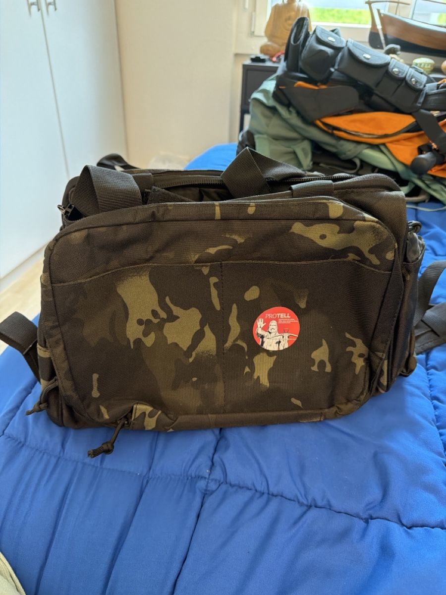 Borse: Tolle Einsatztasche / Weekender Bag - Multicam Black! – Usato da Merlischachen venduto da Joly44
