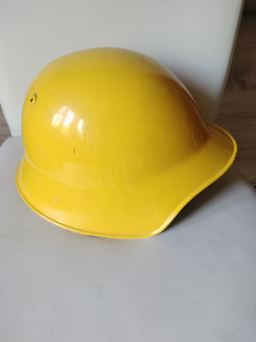 Schweizer Armee Uniformen & Effekten: Schweizer Armee Militär/Zivilschutz Stahlhelm – Gebraucht aus Schwanden Sigrisw von len_9yqg 1