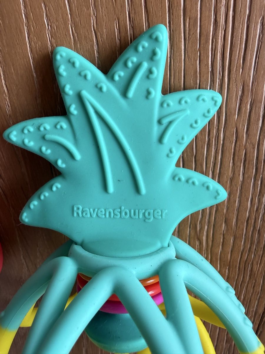 Ravensburger Jouets: Babyspielzeug/Beissring Ananas – D'occasion à Pragg-Jenaz par gobrist 2