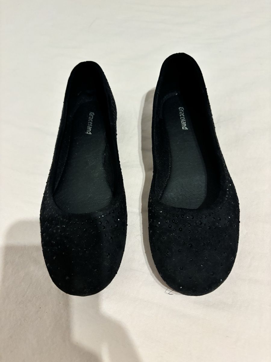 Graceland Scarpe per ragazze: Schwarze Ballerinas 36 – Nuovo (secondo la descrizione) da Rünenberg venduto da ZwergLi100