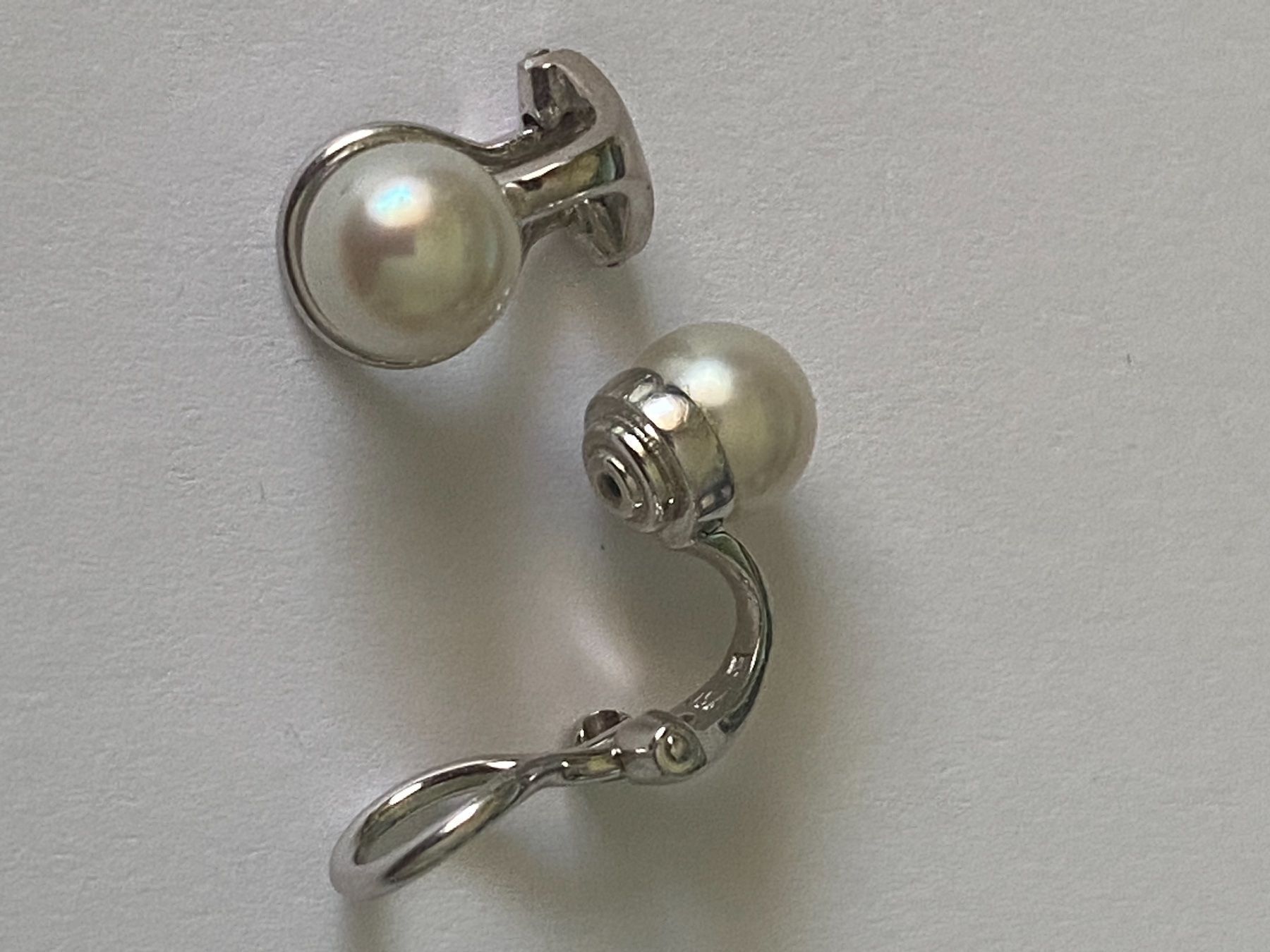 Ohrringe & -stecker: Ohrclibs Weissgold / Perle 18 Karat – Gebraucht aus Langnau am Albis von flusspflege 4