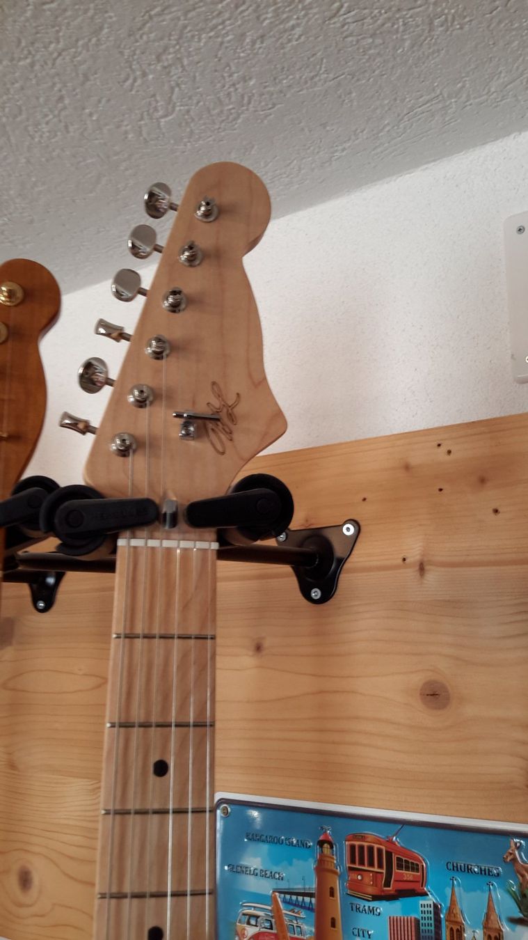 Strumenti musicali: Strat Black Limba W.L. Unikat – Nuovo e nell'imballaggio originale da Ruggell venduto da walaregu 1