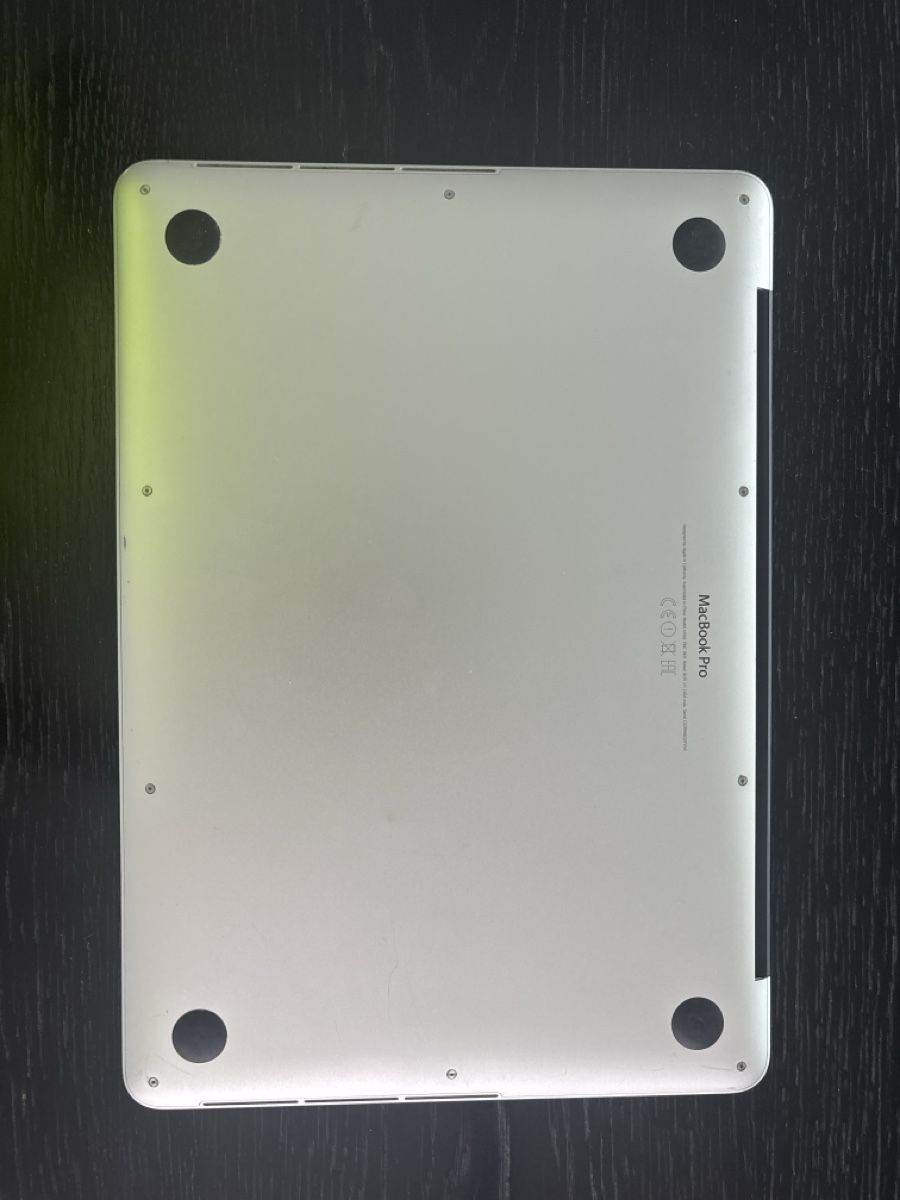 Apple Portables: MacBook Pro 13-inch Silver good condition ab 1 franc – D'occasion à Davos Dorf par BLUEZ73 2