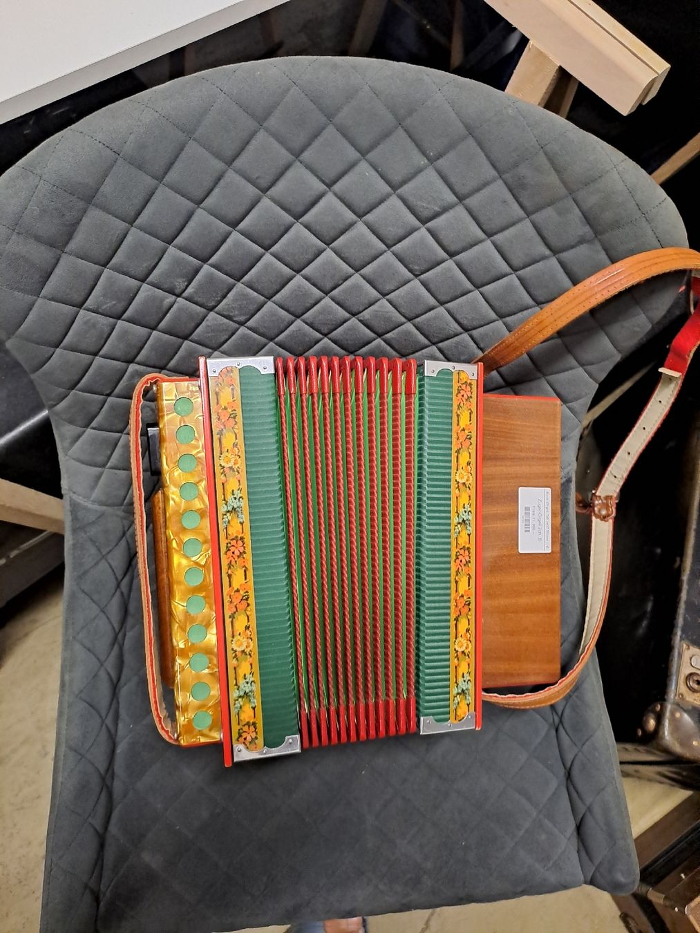 Instruments de musique: 2.chorig top orgeli – D'occasion à Villeneuve par BibiVintage 1