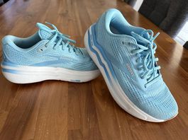 Brooks Ghost Max 2 Damen Gr. 39  wie neu