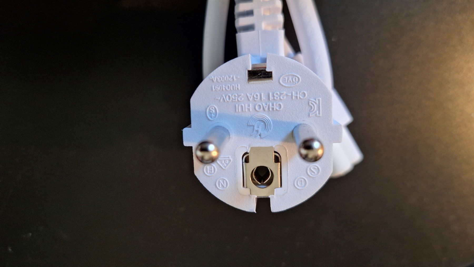 Cavi: Netzkabel mit Schuko - C5 Stecker – Nuovo (secondo la descrizione) da Steinhausen venduto da V4ABC 1