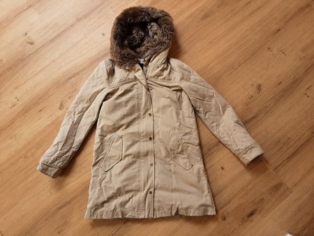 Zara Basic Wintermantel mit Kapuze, Grösse XS Beige!