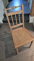 Antiker Rattanstuhl Landhausstil