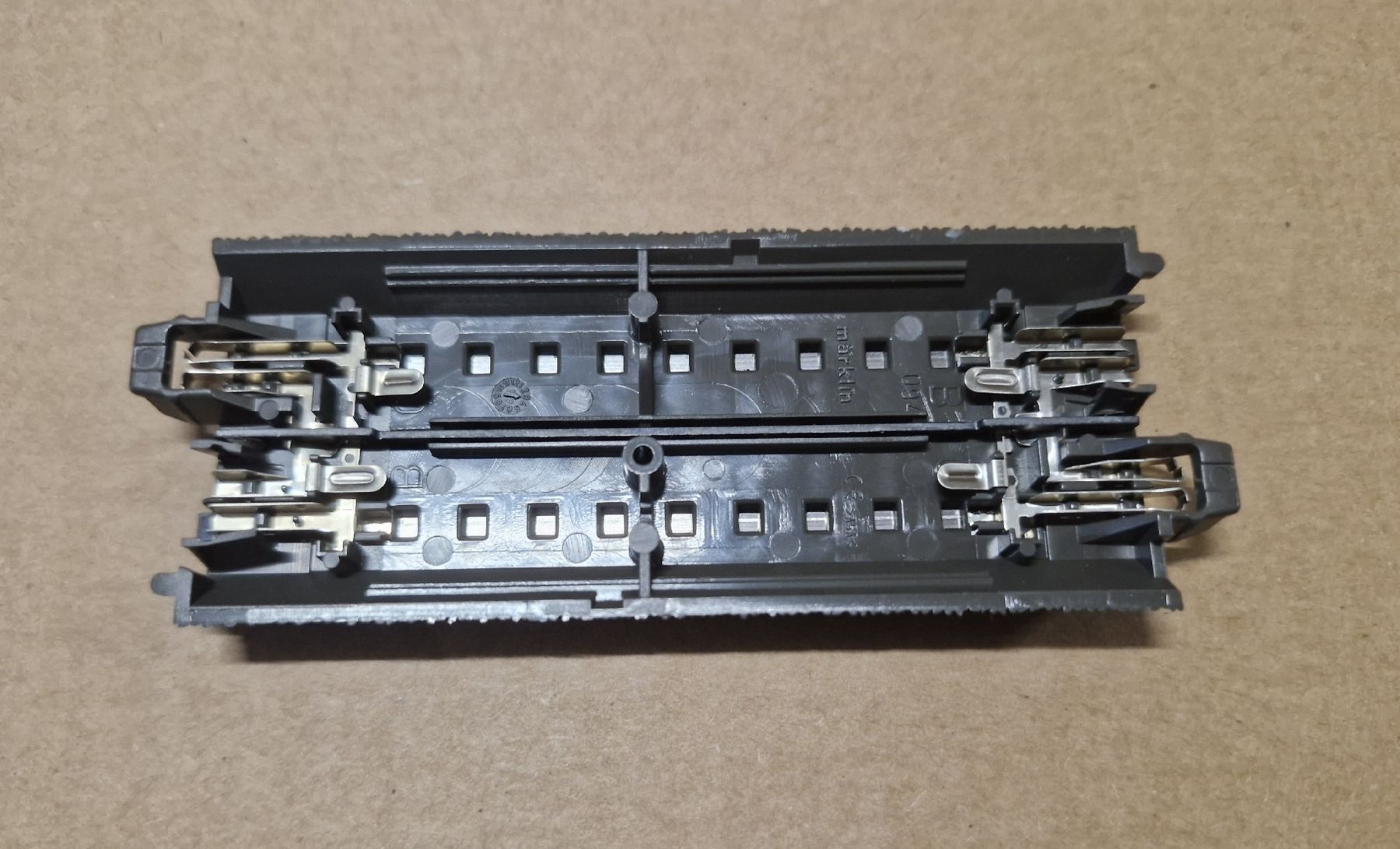 Märklin Modellini di ferrovie: Märklin C-Gleis gerade 24094 – Usato da Bassersdorf venduto da brunneremil 1