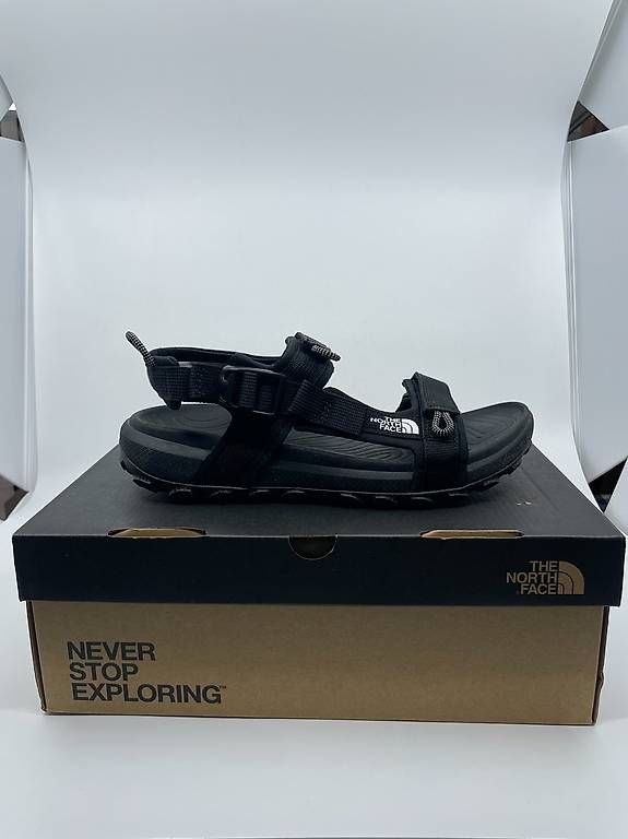 North Face Scarpe da donna: The North Face W Explore Camp Sandal - Schwarz - Gr. 38.5 – Usato da Zürich venduto da Waikiki57