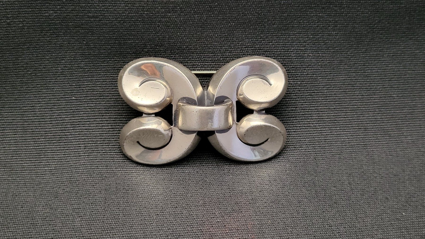 Broches & Aiguilles: Vintage-Brosche MONET STERLING – D'occasion à Basel par spinne02