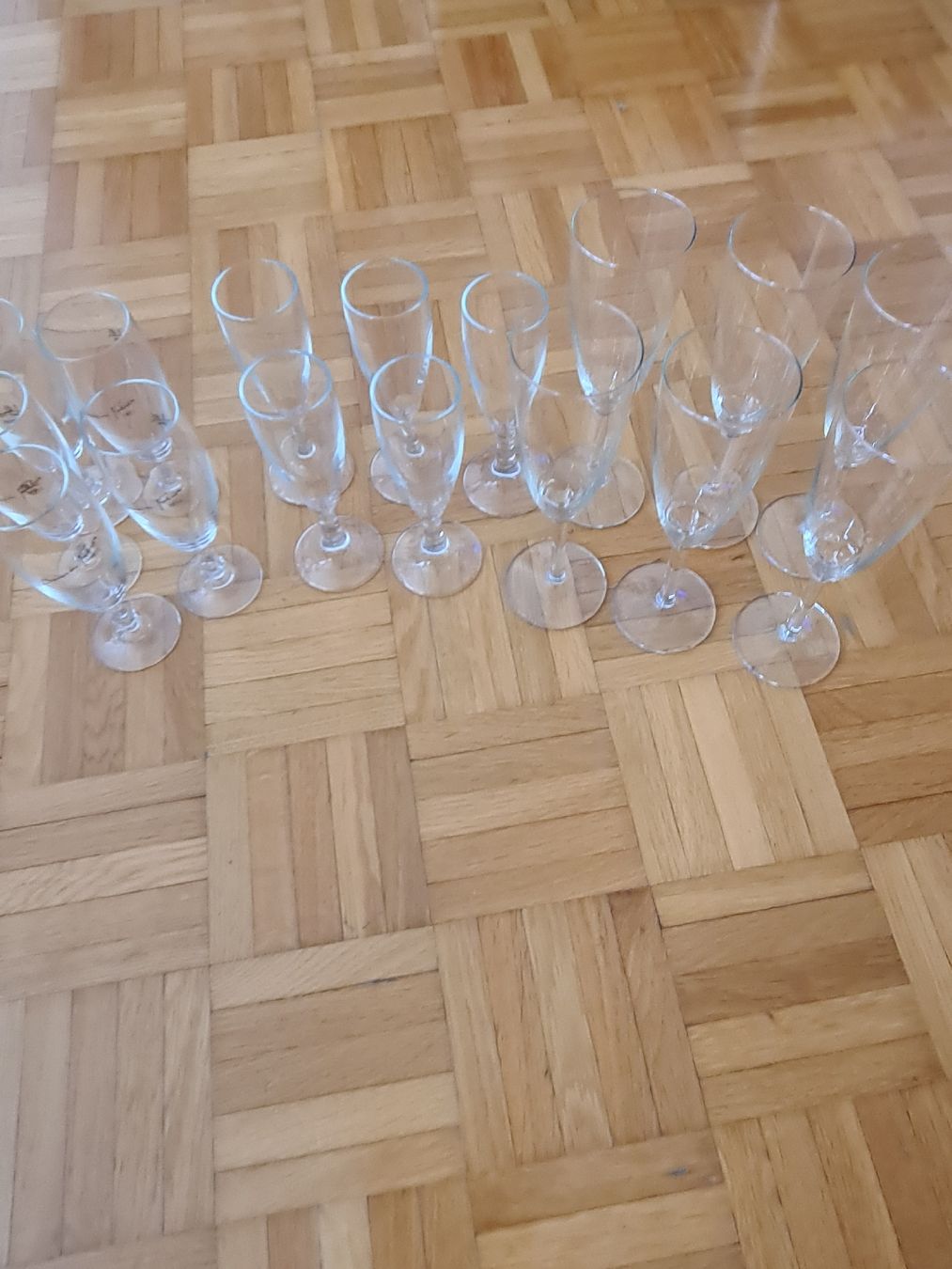 Verres: 16 Gläser Bouvier Frères  – D'occasion à Thun par erh_fs86