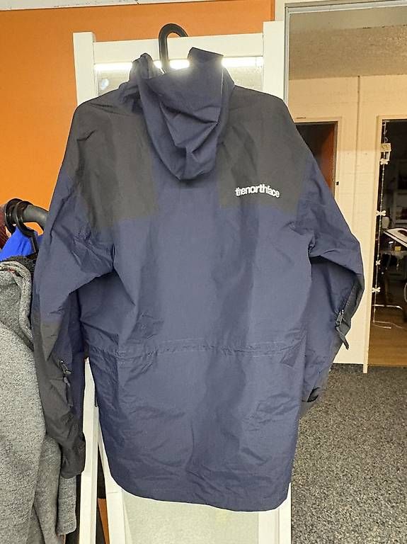 North Face Jacken: North Face Jacke Gr. M Anorak '86 Mountain – Gebraucht aus Schleinikon von kar_8ww7 7