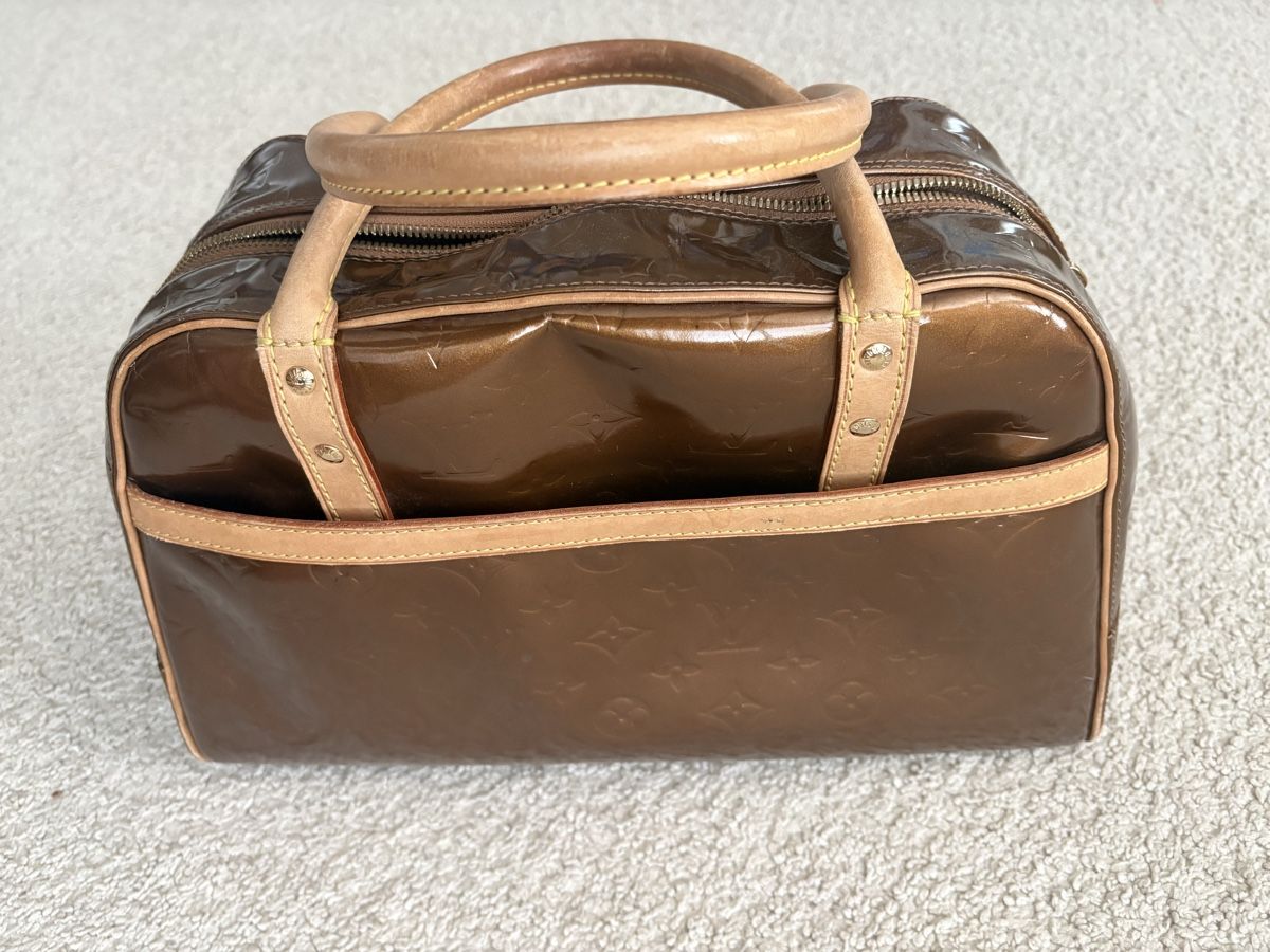 Louis Vuitton Sacs femmes: Louis Vuitton Tasche – D'occasion à Adliswil par RedDelicious