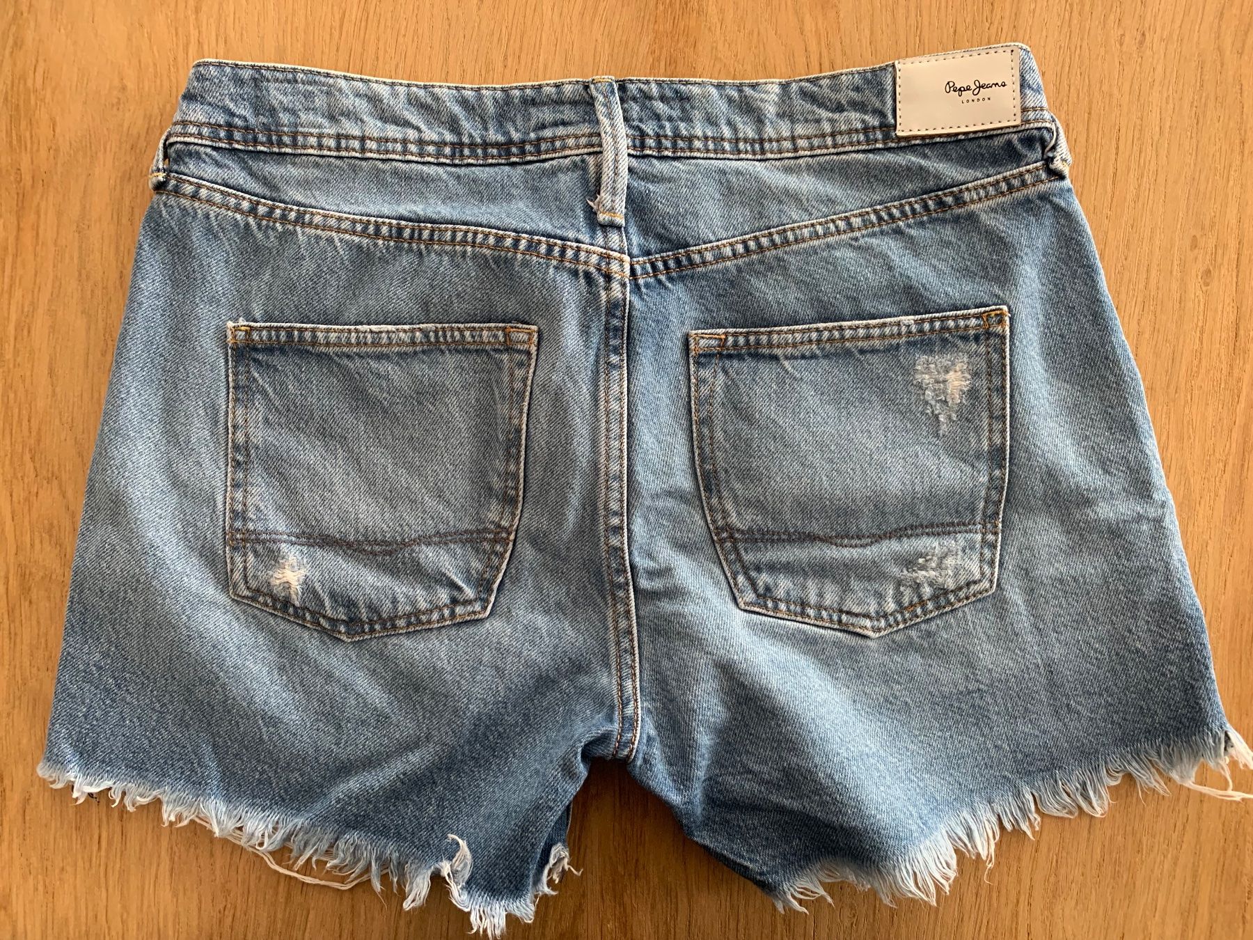 Pepe Jeans Pantaloni: Kurze Hosen von Pepe Jeans – Usato da Flüeli-Ranft venduto da Mari_Posa22 1