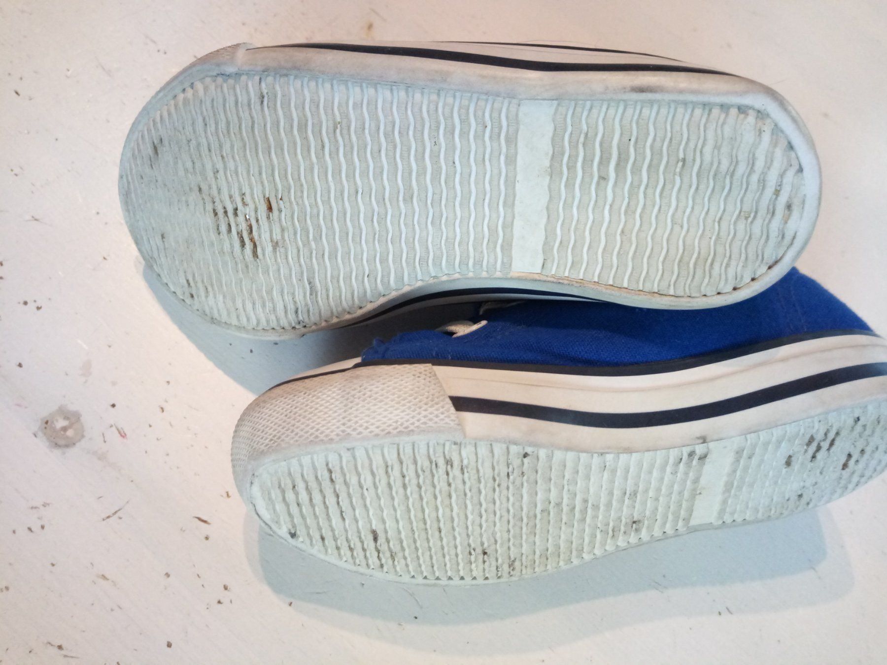 Chaussures garçon: Chucks Blau Grösse 26 – D'occasion à Beckenried par Havacola 3