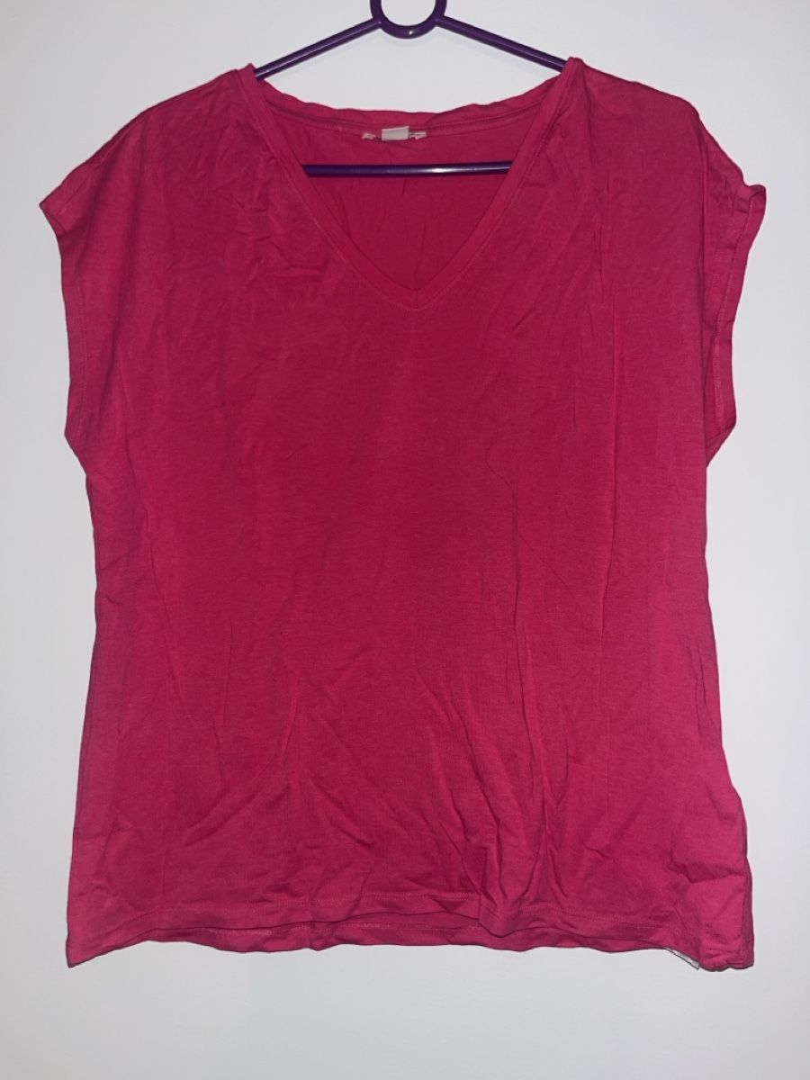 Top: Pinkes T-Shirt Grösse M – Usato da Dübendorf venduto da ani_xht5