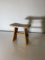Holzhocker natur geölt mit leichter Gebrauchsspur