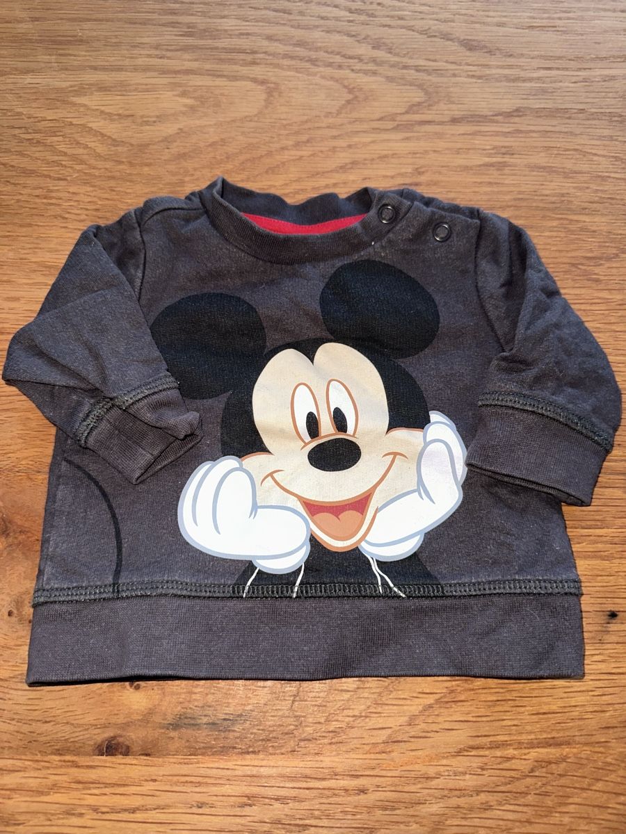 C&A Pullover & Sweatshirts: Mickey Mouse Baby Pullover, Grösse 56, Top Zustand! – Gebraucht aus Wettingen von hak_52m8