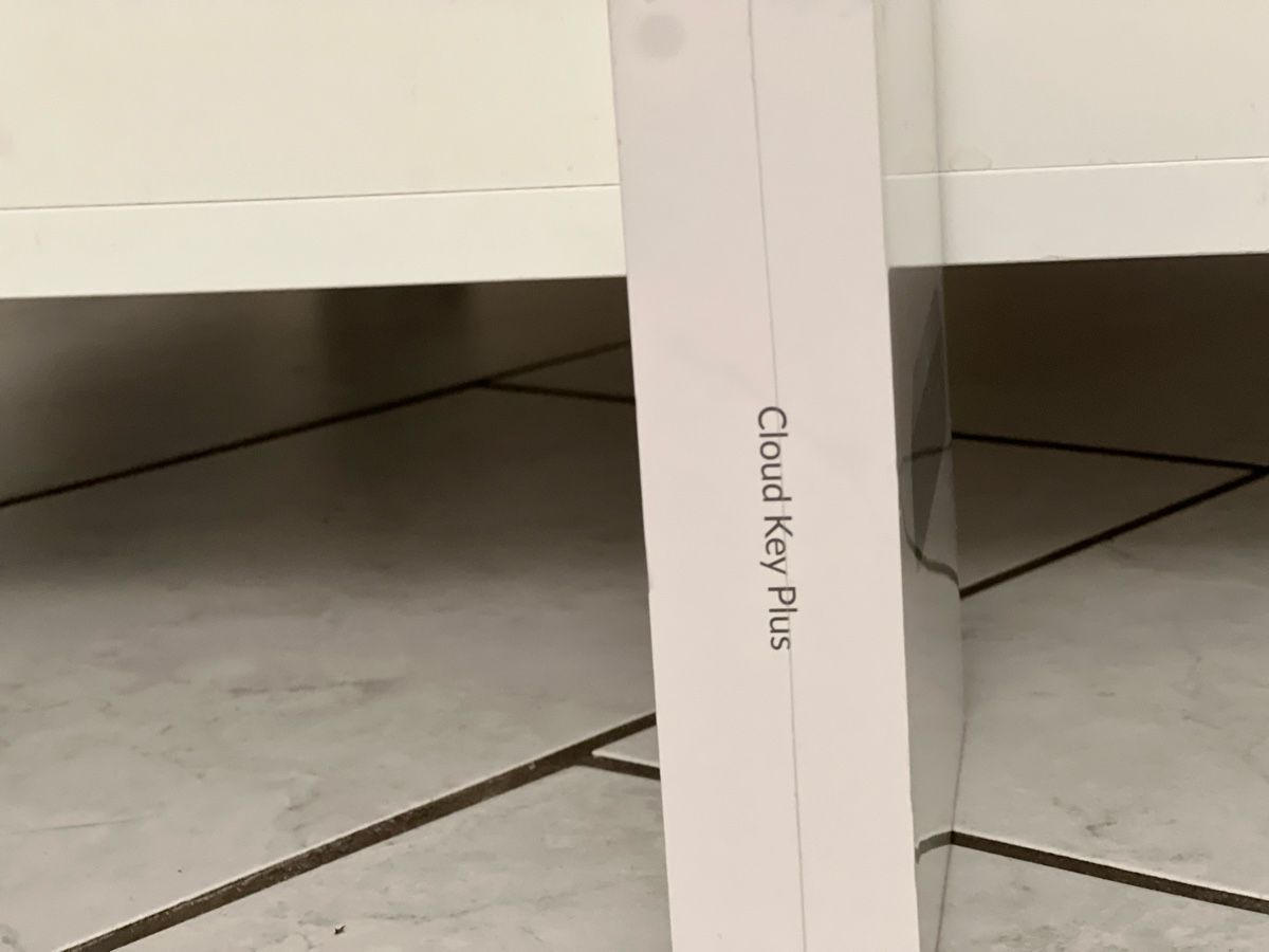 Ubiquiti Server: Ubiquiti Cloud Key Plus (UCK-G2-PLUS) – Nuovo e nell'imballaggio originale da Ebmatingen venduto da Samato 1