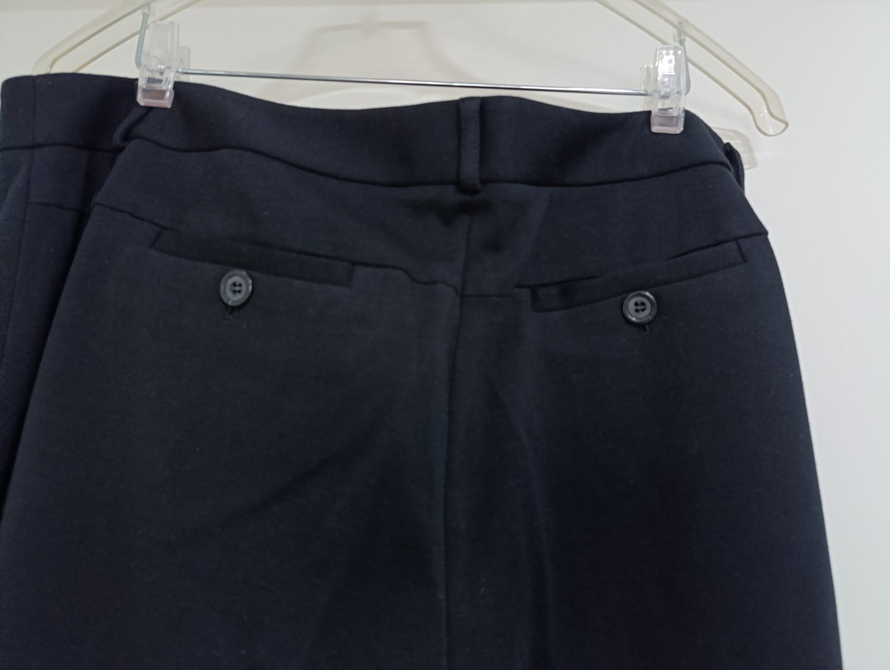 Pantaloni: Pantalon noir strech – Nuovo e nell'imballaggio originale da St-Cergue venduto da Neviana 2