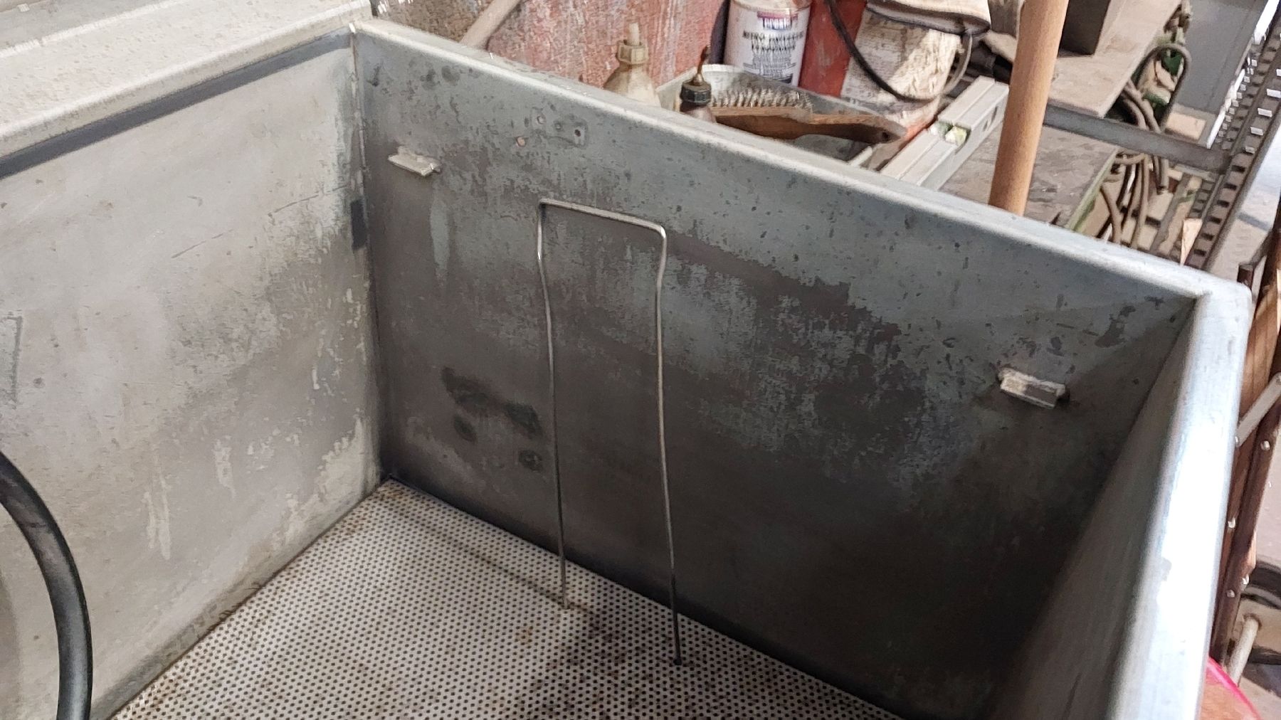 Tutte le macchine: Teilewaschtisch Amstutz Combi-Clean – Usato da Wabern venduto da speicki 3