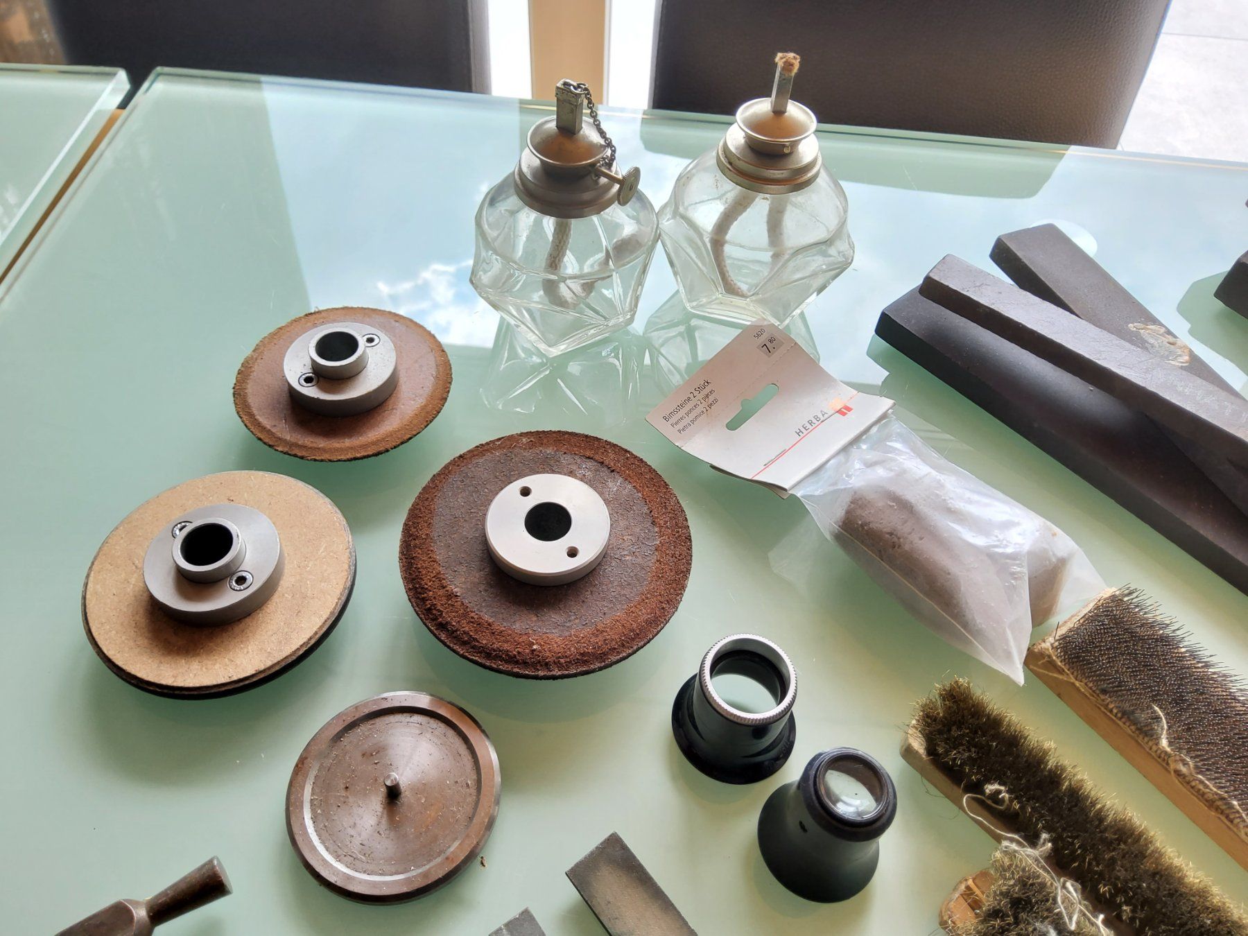 Tutti gli attrezzi: Lot d'outils d'horlogerie  – Usato da Malleray venduto da Broc-Mo 1