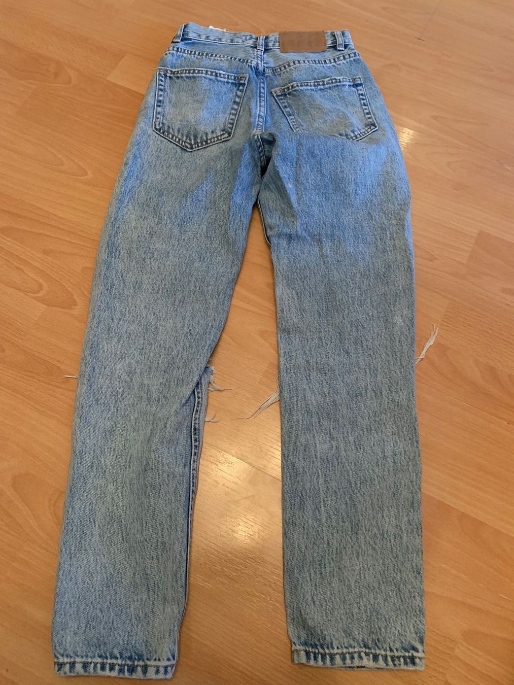 Jeans: Joli jeans Pull&Bear t. 32 – Usato da MEYRIN venduto da Gwendo10 1