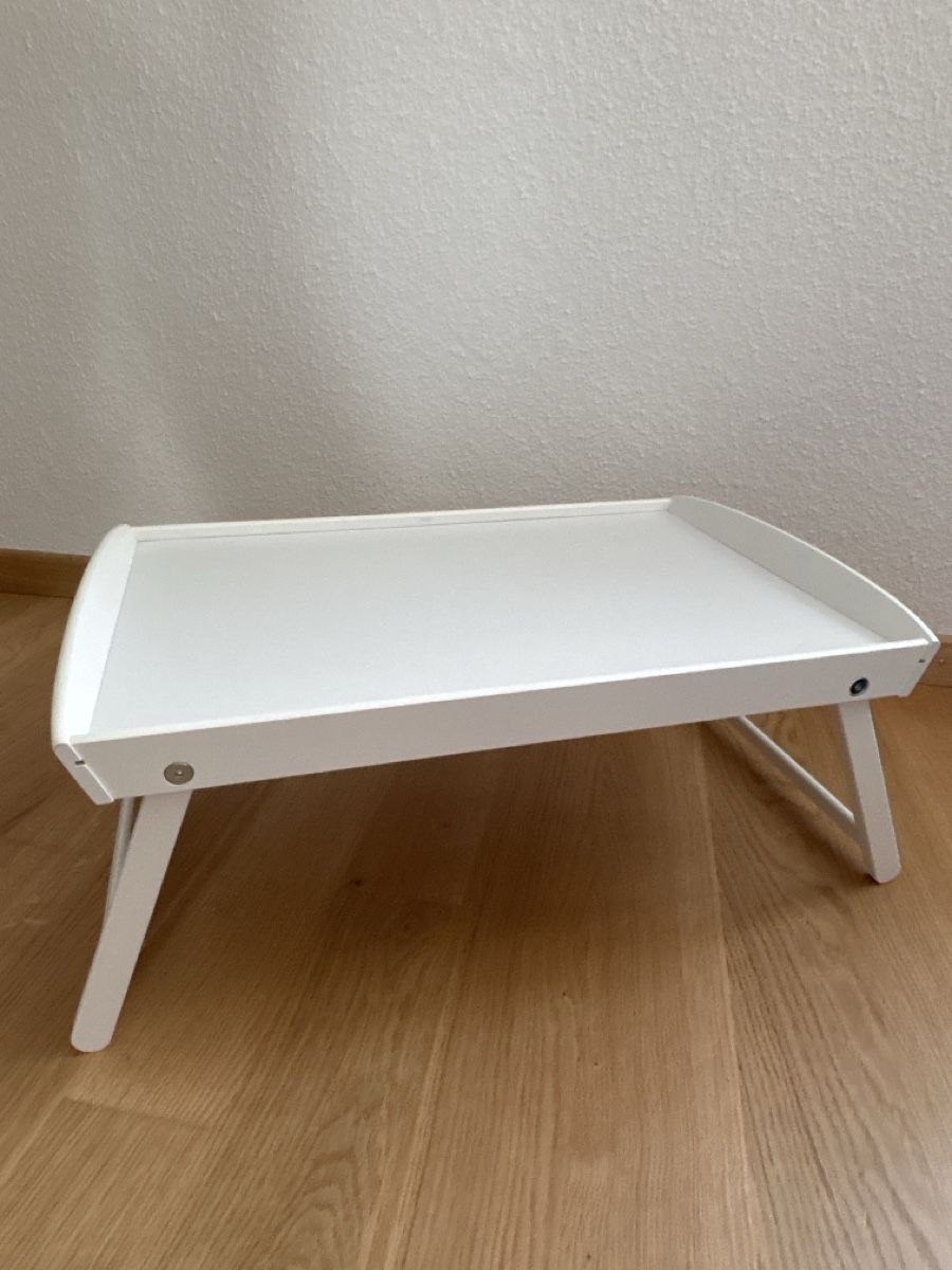 Tablettes PC: Ikea Tablett – D'occasion à Niederhasli par sxh_jn9y