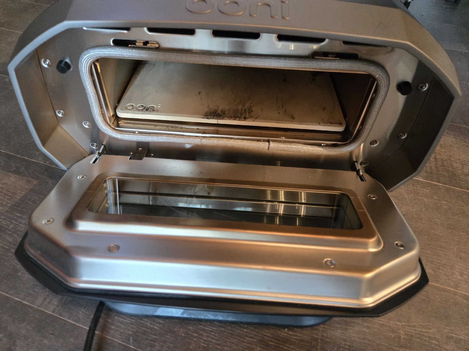 Ooni Pizzaofen: Four à pizza électrique Ooni Volt, utilisé, noir/gris – Gebraucht aus Chéserex von lau_scj6 1