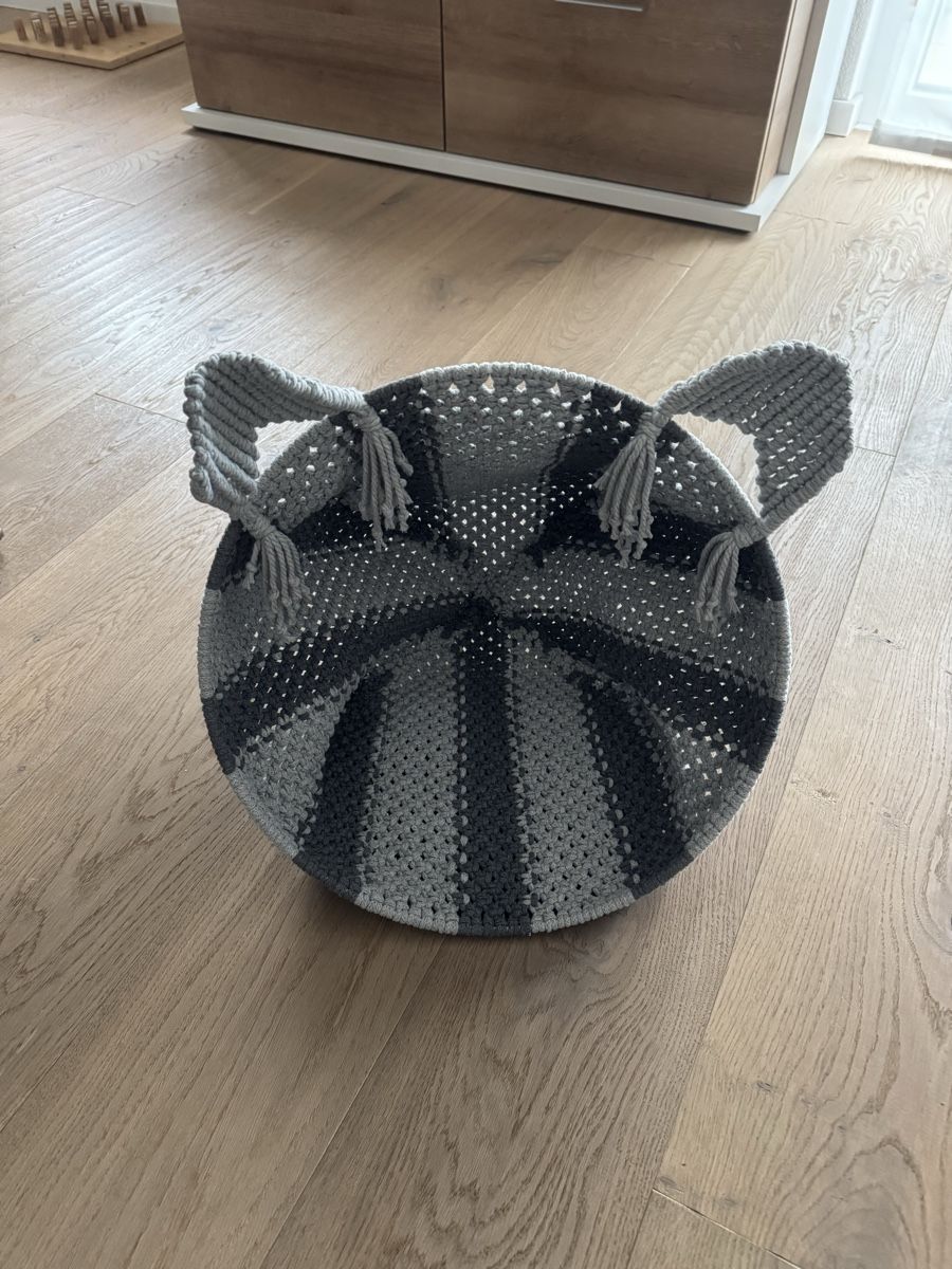 Niches, paniers: Katzenkorb Makramee handgemacht – Neuf (Voir description) à Muttenz par Slorenz