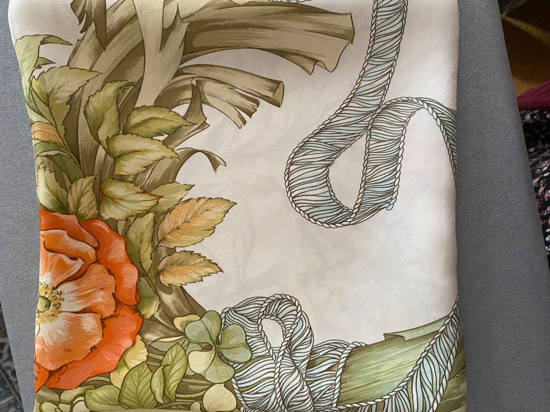Hermès Foulards & écharpes: HERMES – D'occasion à Fribourg par Evita9Vintage 2