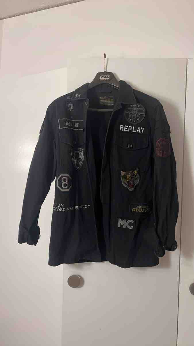 Replay Jacken: Jacke Replay schwarz – Gebraucht aus Arnegg von lala888
