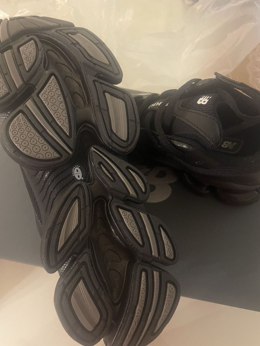 New Balance Scarpe da uomo: New Balance 2000 – Nuovo e nell'imballaggio originale da Vevey venduto da yah_jd8k 2