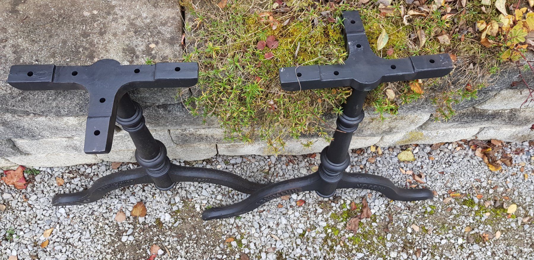 Altri mobili: Gussfüsse breit Horgen – Usato da Uesslingen venduto da 1Atelier 5