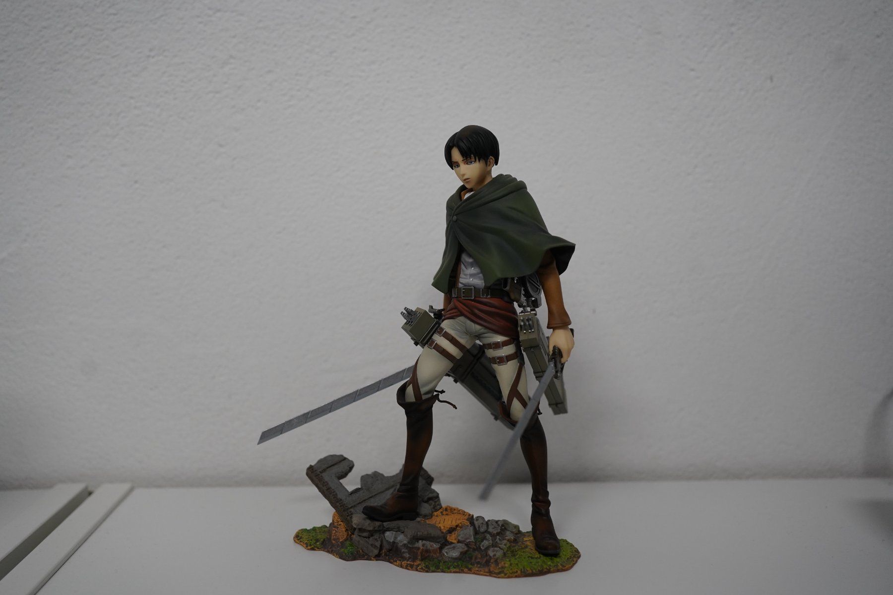 Figurines: Levi Ackermann 1/8 Anime Figur – D'occasion à Riom par snkfex
