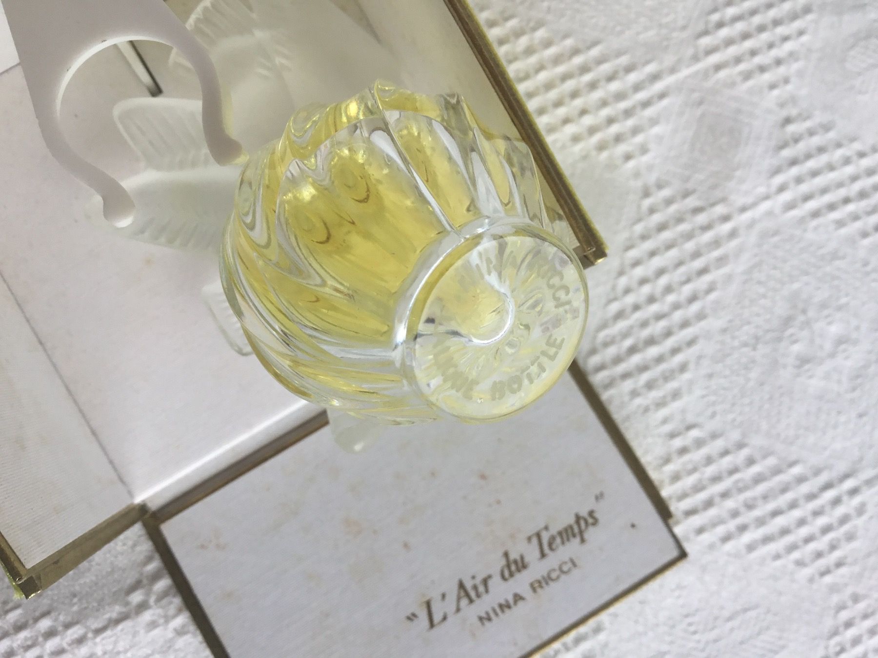 Lalique Flacons: 2 alte Lalique Parfum Flacon – Gebraucht aus St. Gallen von chamilla 1