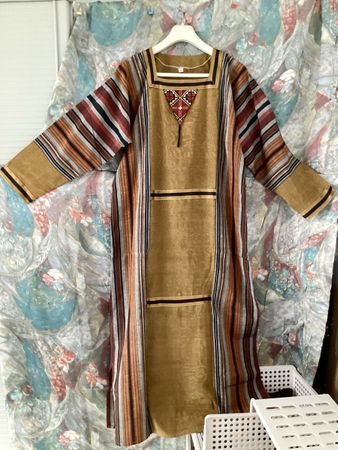 Kleid Damen braun gestreift Grösse Einheit, bestickt, NEU!!!