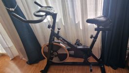 Cyclette Dragon Sports nera con display LCD usata