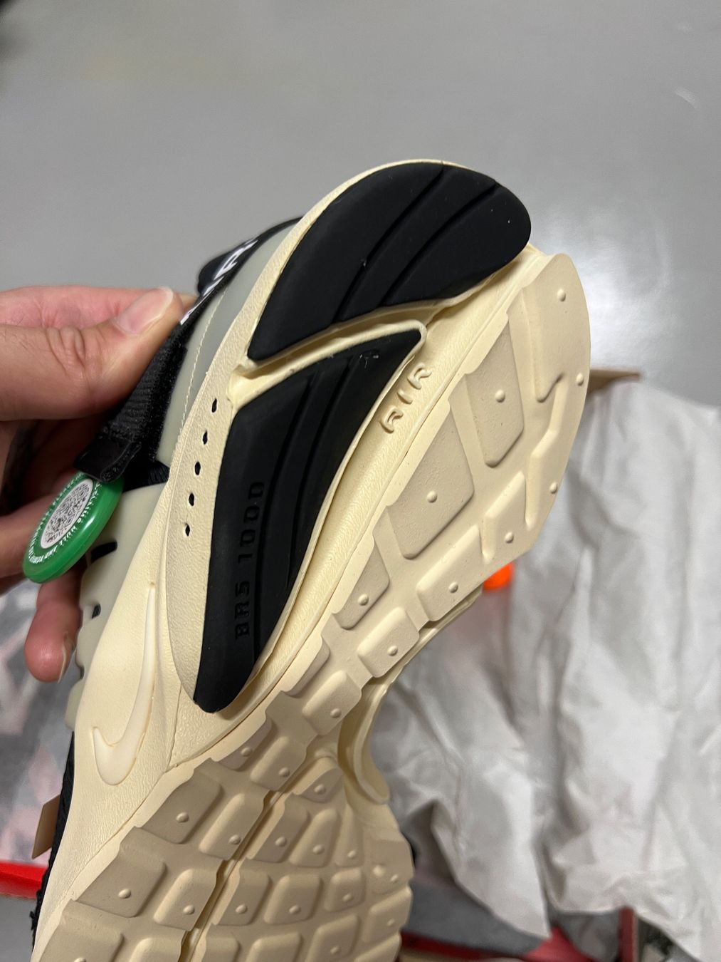 Nike Scarpe da uomo: Air Presto Off-White - EU 46 – Nuovo e nell'imballaggio originale da Bern venduto da ElevenFive 6