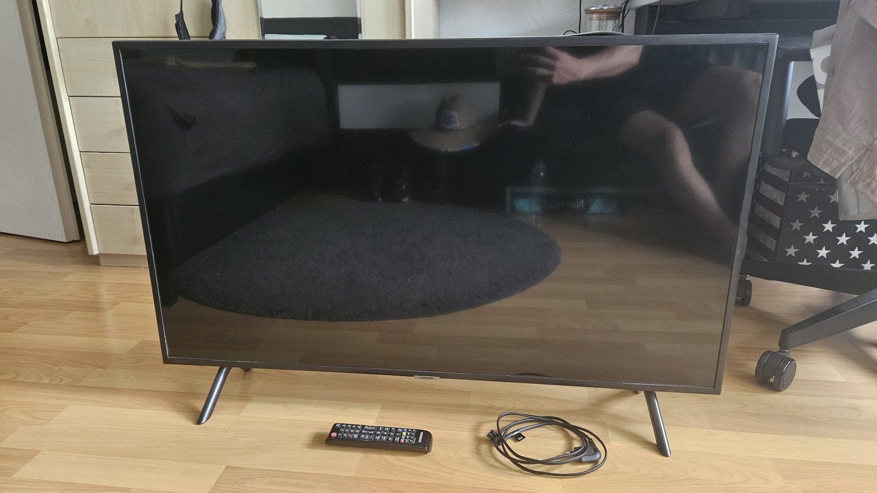Samsung Fernseher: Samsung SmartTV 43 Zoll – Gebraucht aus Biel/Bienne von Kokos4