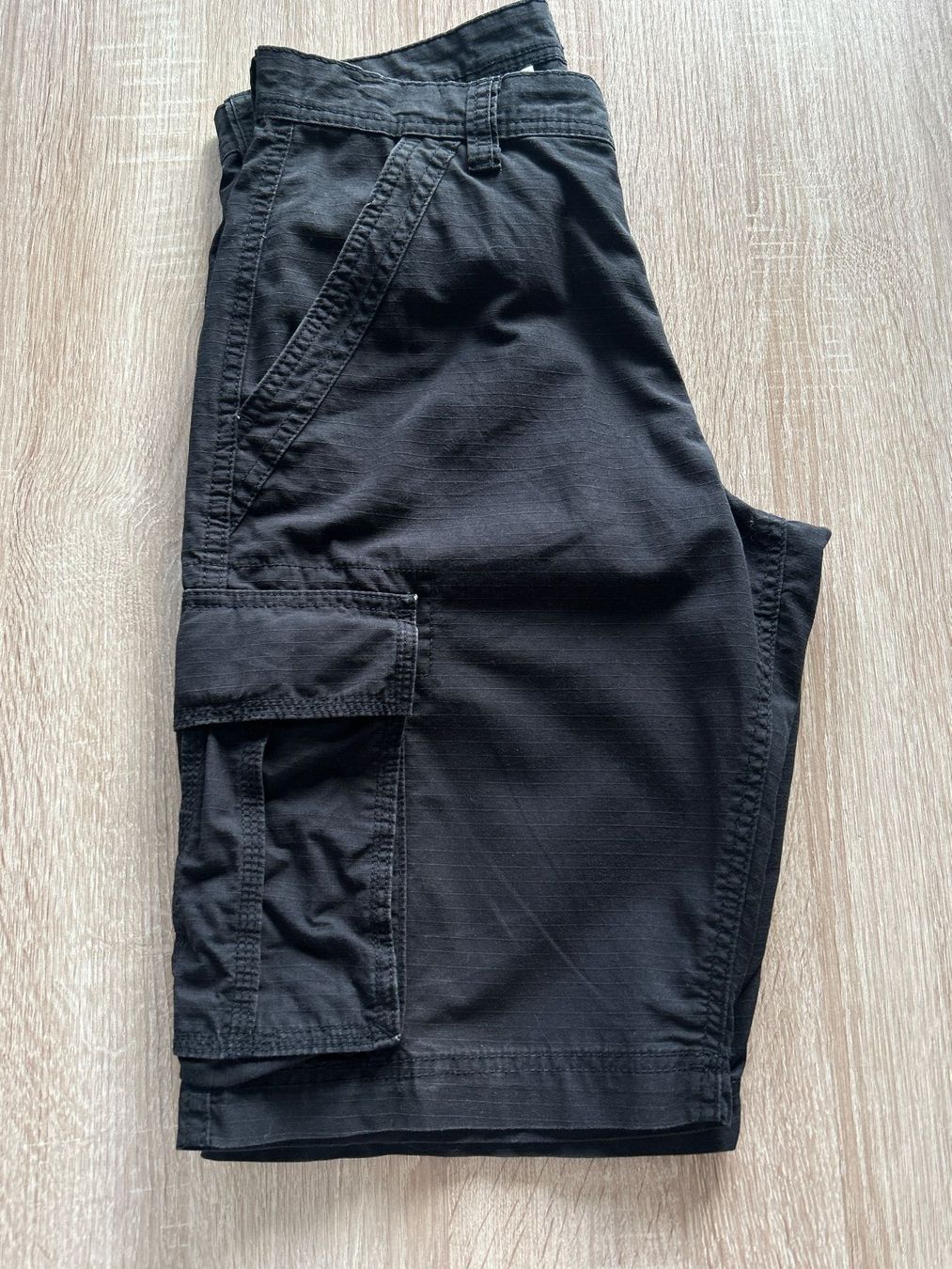C&A Pantaloni: Schwarze Cargo Shorts von C&A  Gr. W28 – Usato da Brunnen venduto da Nala2929 2
