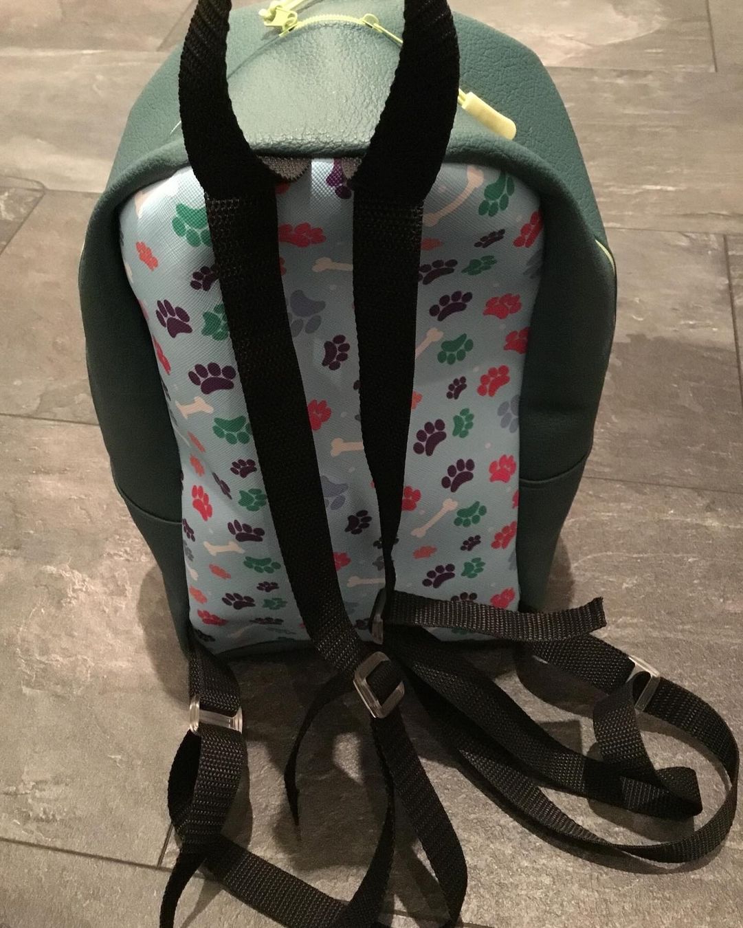 Kindertaschen: Pfotenrucksack 30x20x11 Einzelstück – Neu (gemäss Beschreibung) aus Schaffhausen von grogga 1
