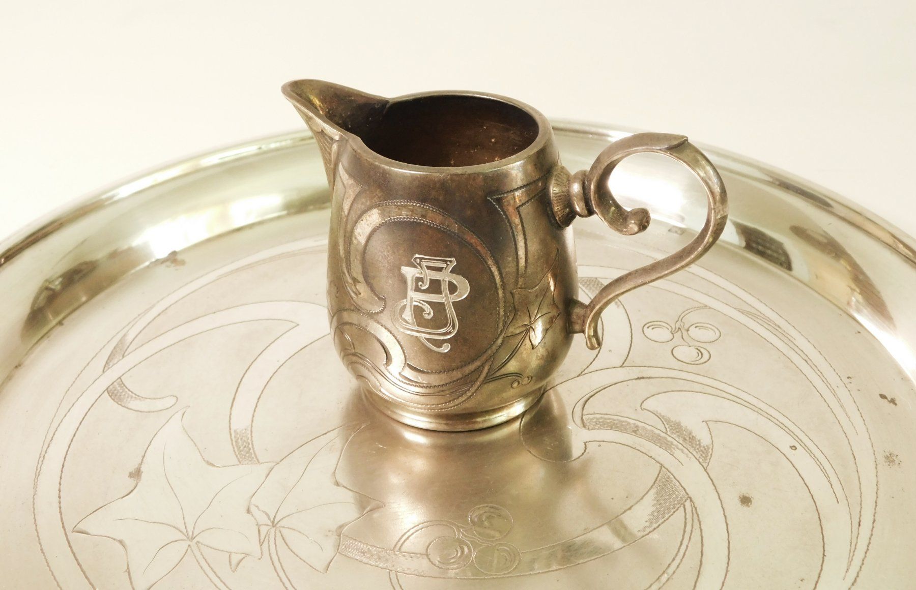 WMF Set di piatti: Original WMF Antikes Kaffee- & Teeservice 5tlg mit Tablett – Usato da Emmenbrücke venduto da Ulisse-22 8