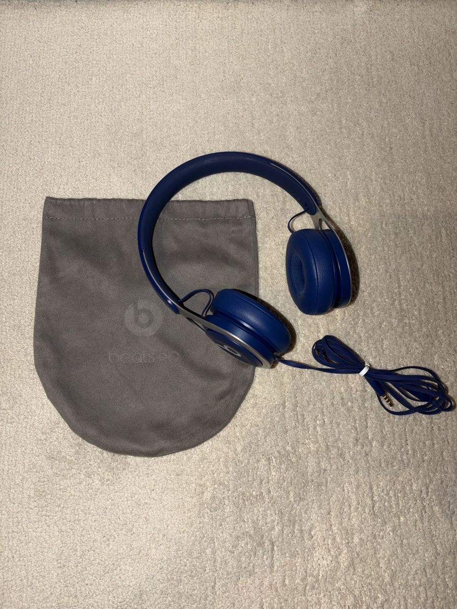 Beats Kopfhörer: Beats EP – Gebraucht aus Visperterminen von lgresell