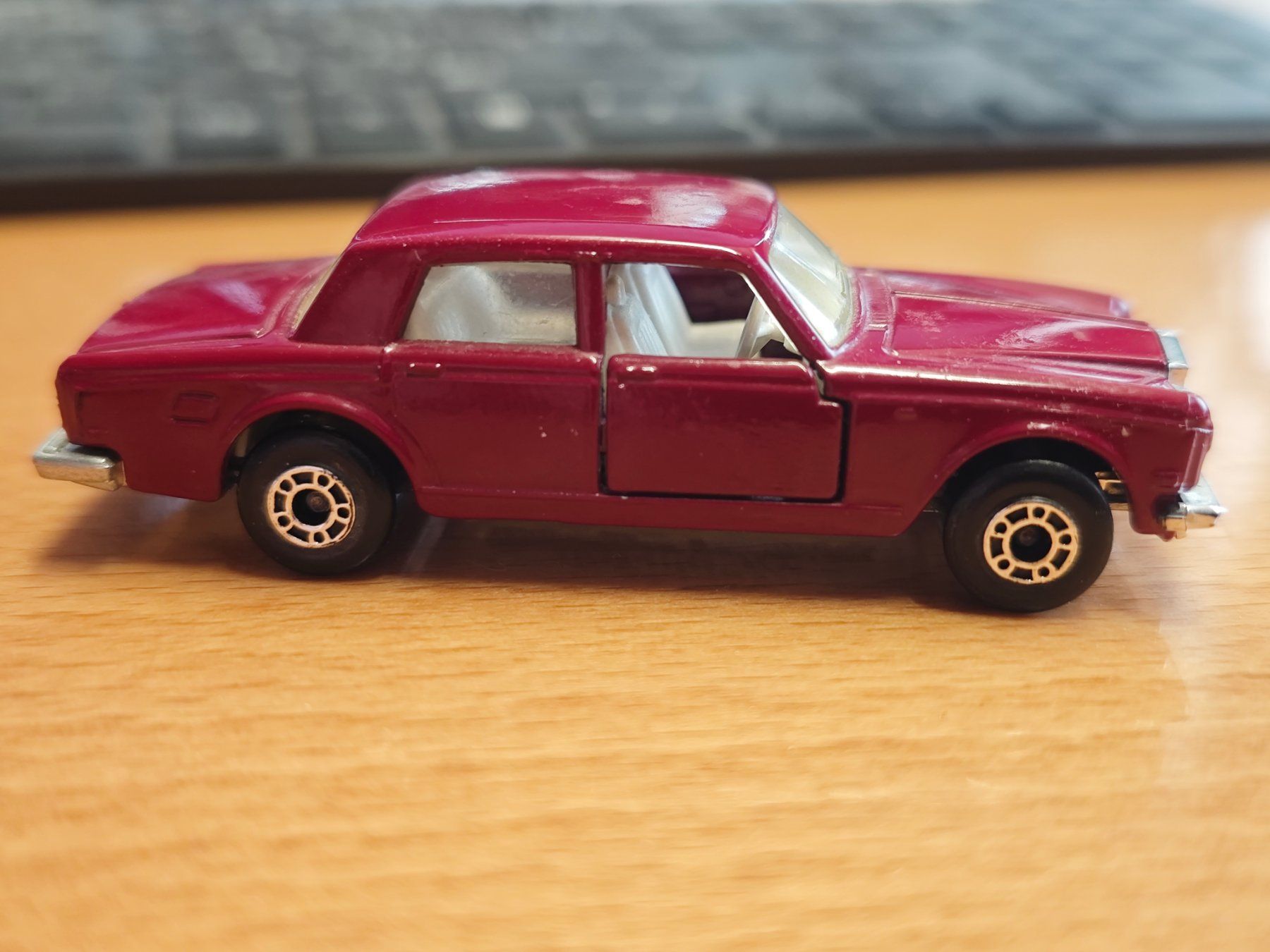 Matchbox Modellini d'auto: Rolls Royce Silver Shadow II Matchbox Lesney Superfast No.39 – Usato da Zetzwil venduto da bugkeeper 1