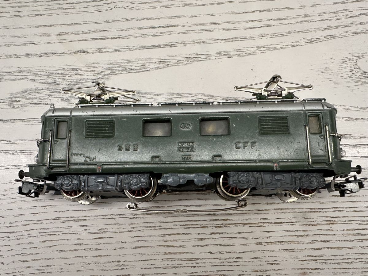 Märklin Modelleisenbahnen: Märklin 3014 RET800 SBB Re 4/4 I – Gebraucht aus Lupsingen von New-Haven 2