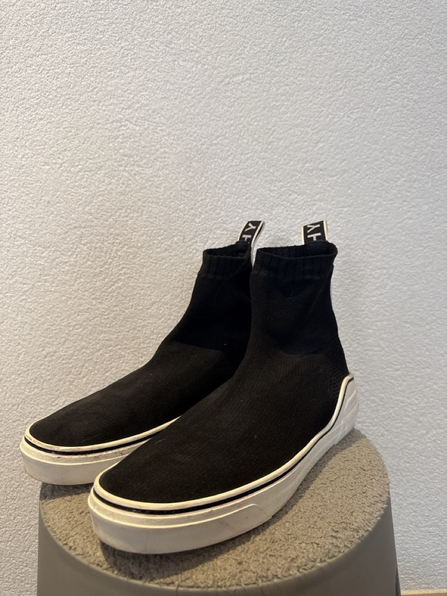 Givenchy Scarpe da uomo: Givenchy, modèle George V – Usato da La Chaux-de-Fonds venduto da Ro.raw 1