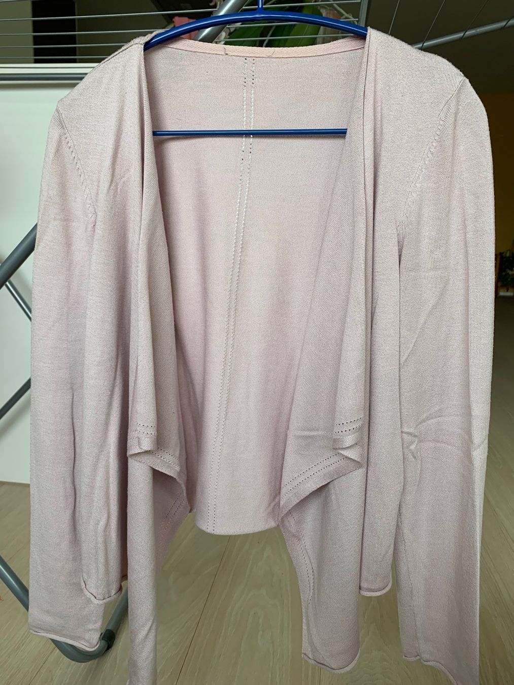 Jacken: Feiner Cardigan, Grösse M, Rosa, TOP – Gebraucht aus Schwanden GL von Cicala 4