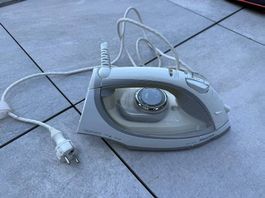 Philips Azur Ionic Dampfbügeleisen  2400W  Dampfstoss